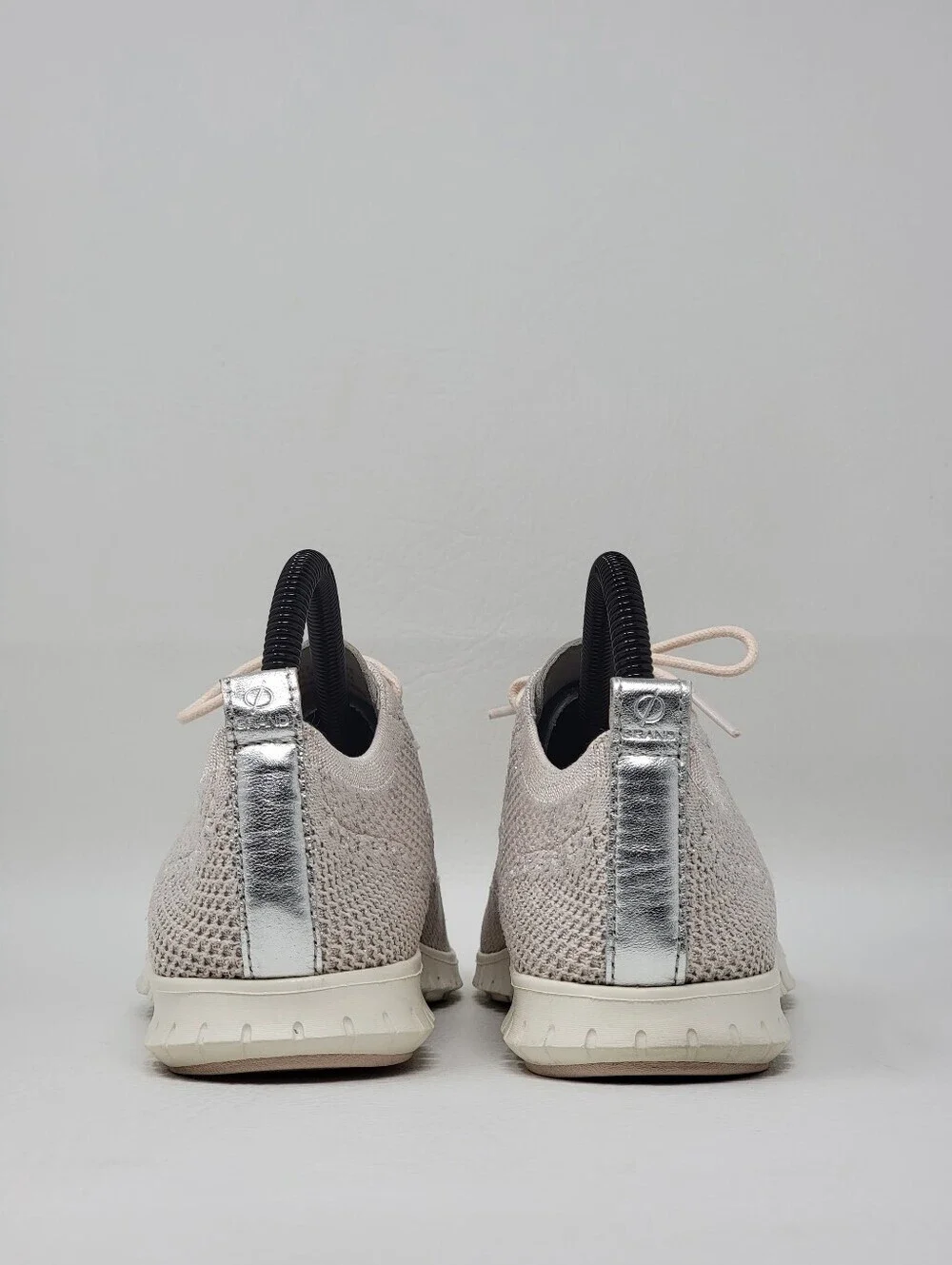 Cole Haan Zerogrand Women's Size 7.5 B Sneakers Silver Metallic W10963 Pre-owned